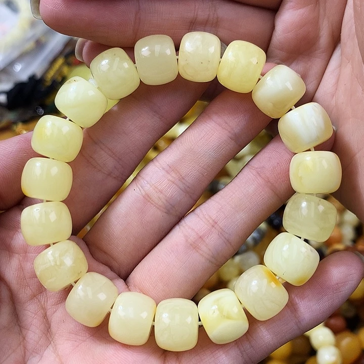 未镶嵌琥珀珠宝奇石