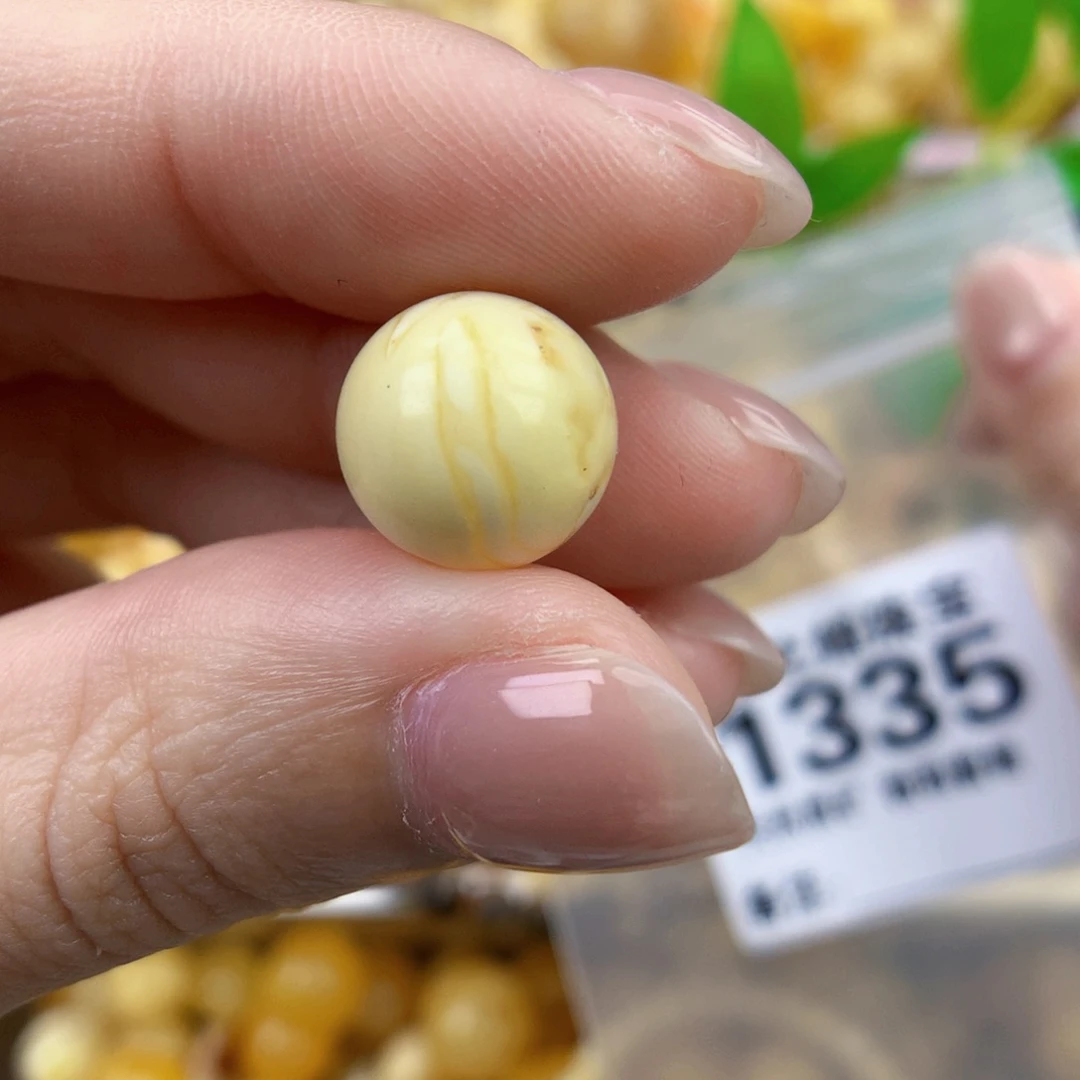裸石琥珀未镶嵌11.7