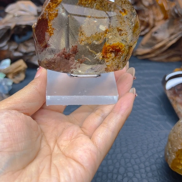 水晶珠宝半成品未镶嵌东*红