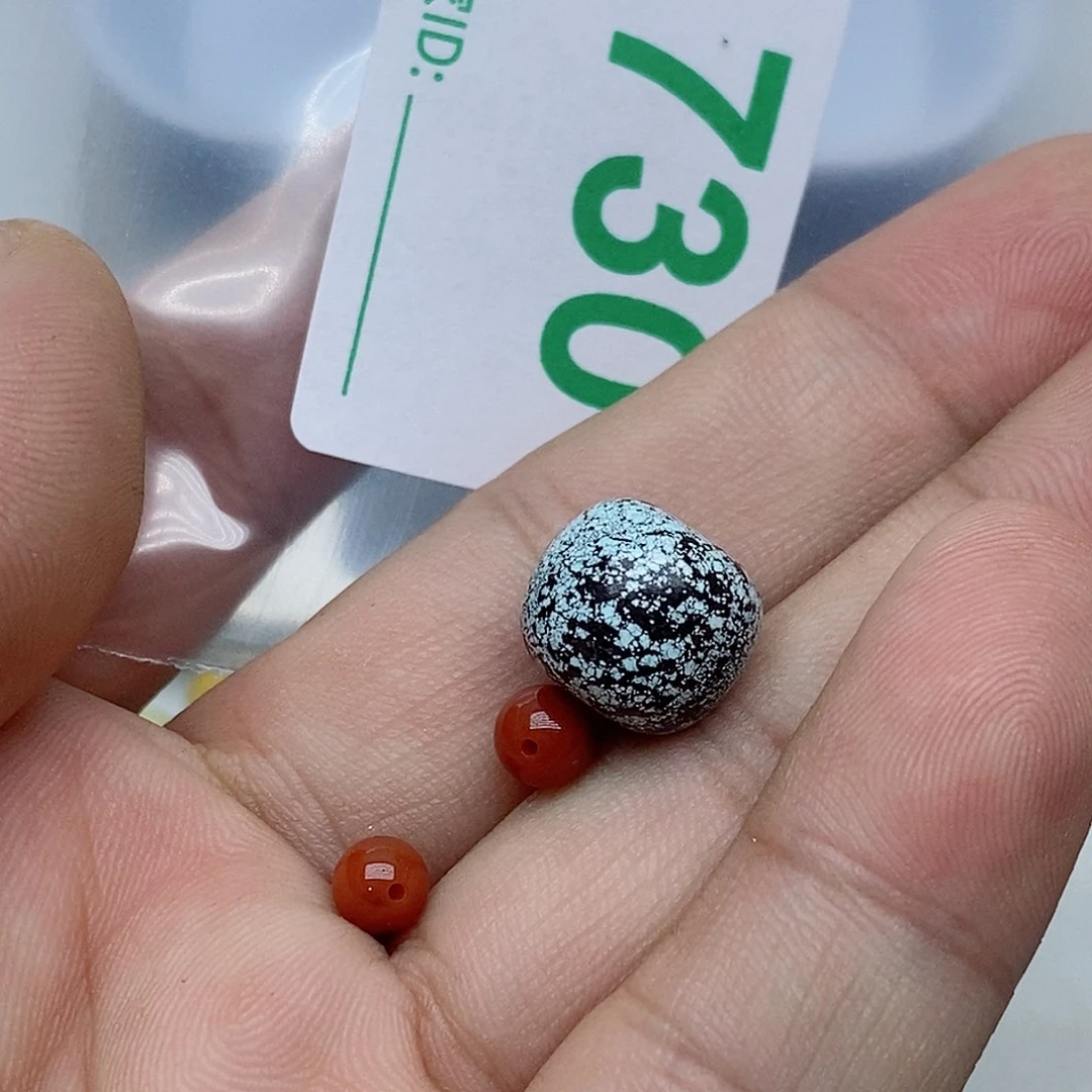 南红玛瑙未镶嵌珠宝奇石