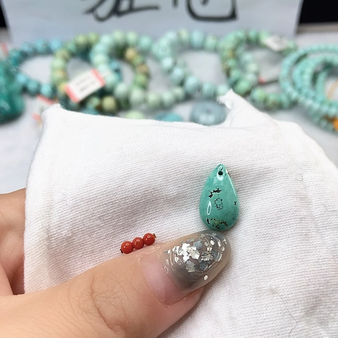 南红玛瑙未镶嵌珠宝奇石