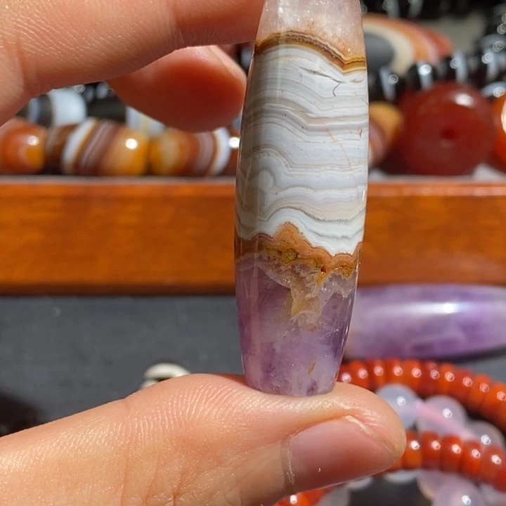 提***乐未镶嵌颈饰玛瑙/玉髓