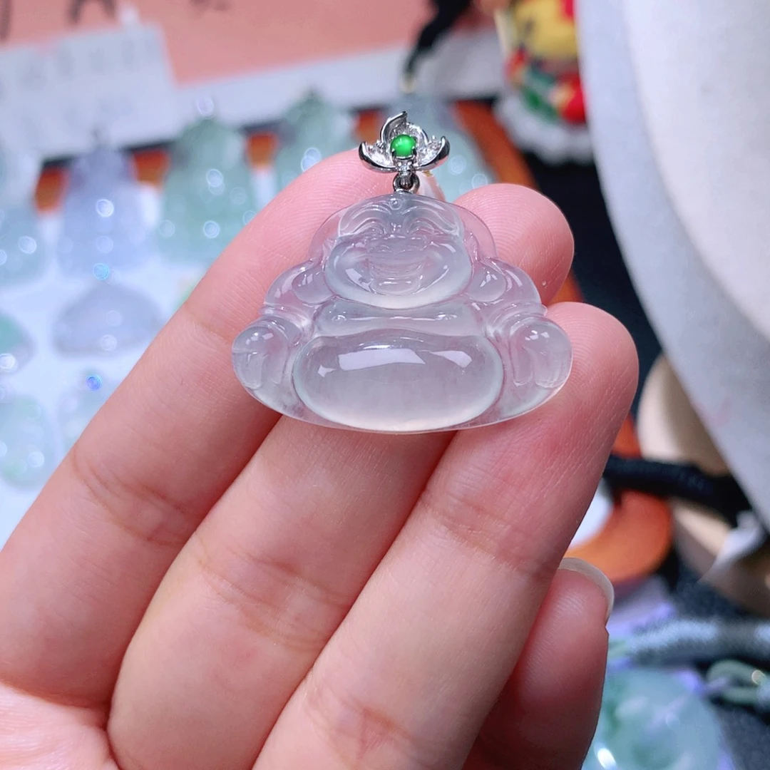 颈饰18K金镶嵌翡翠佛公