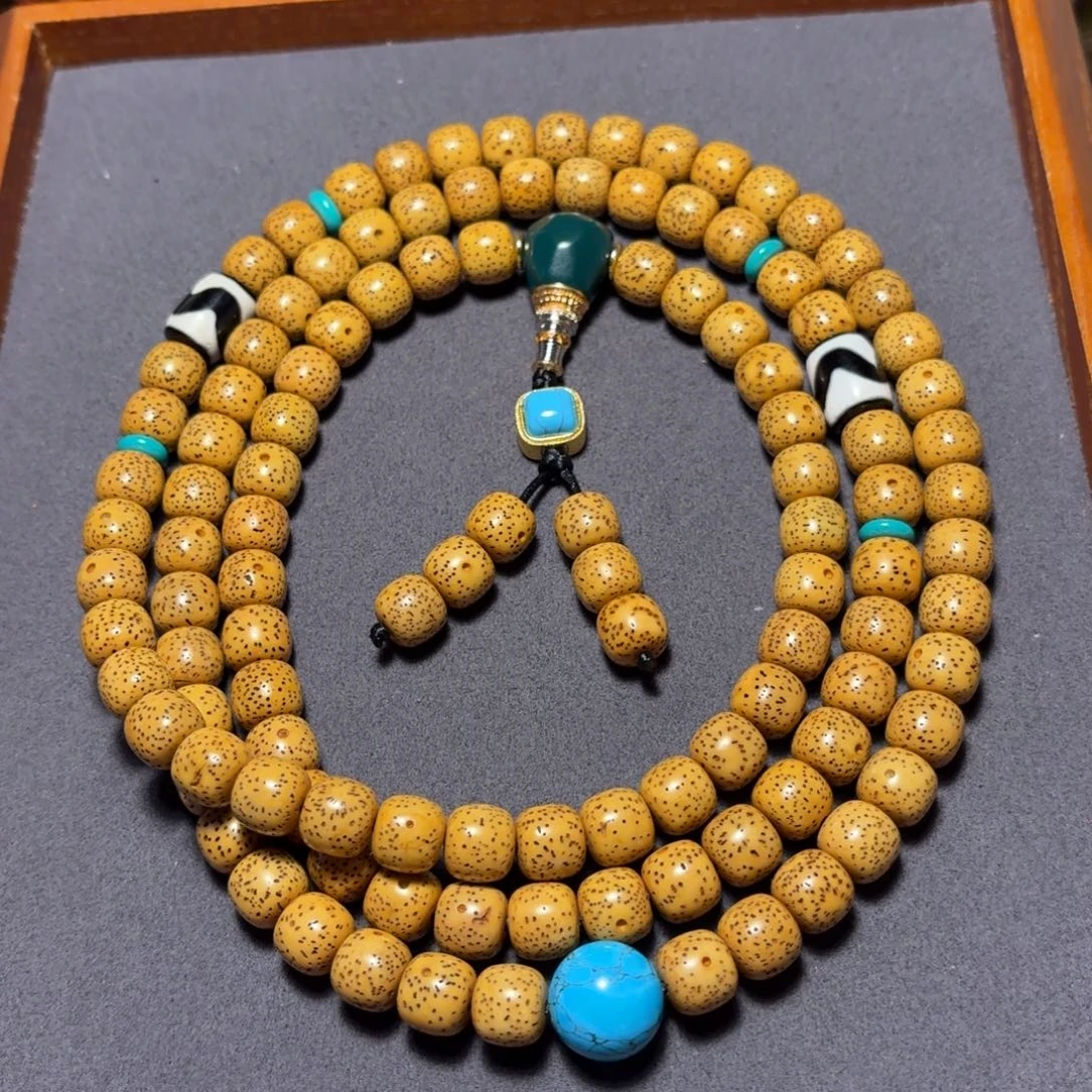 吊坠星月菩提鸡油黄星月10×9mm