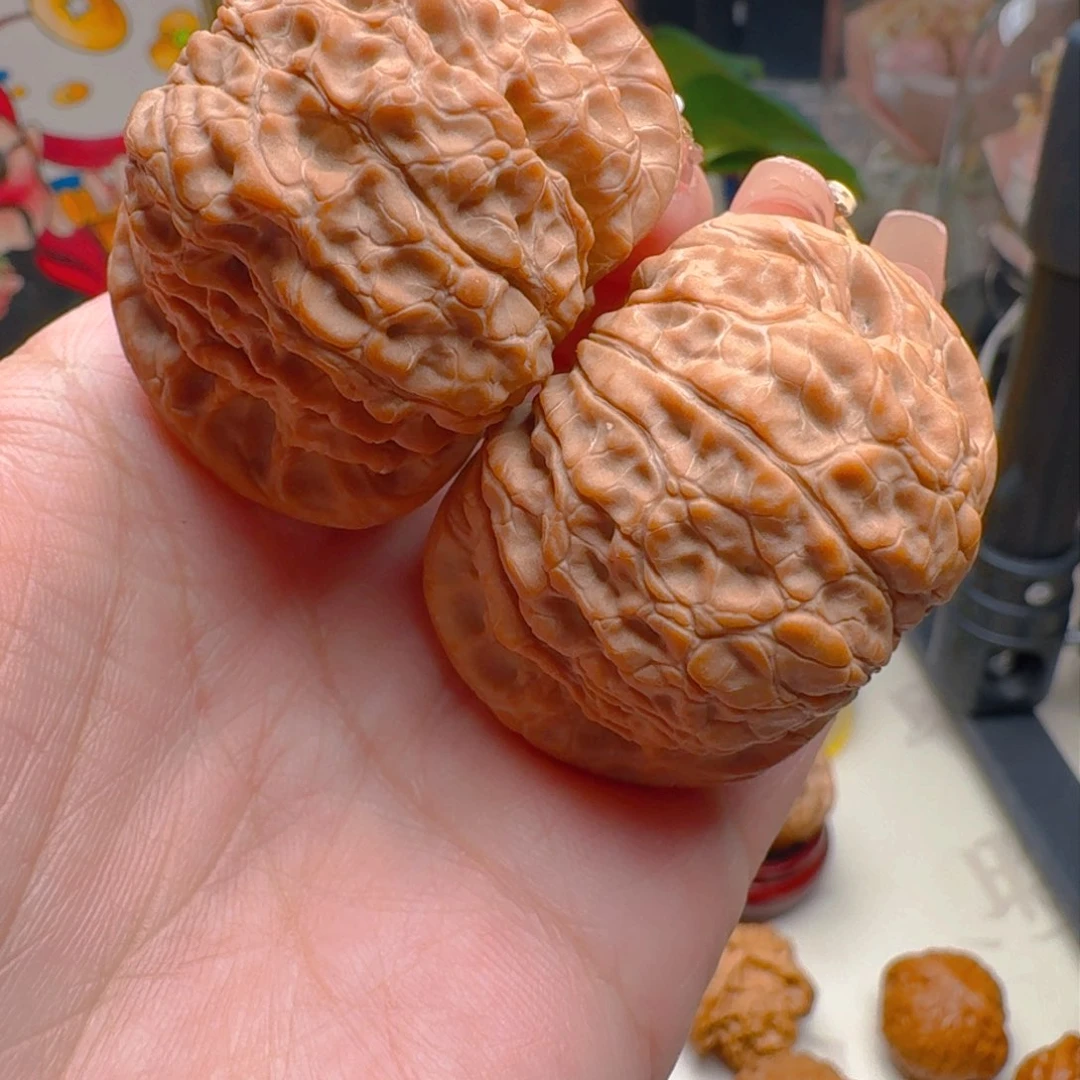 核桃把件44尺寸血麒麟