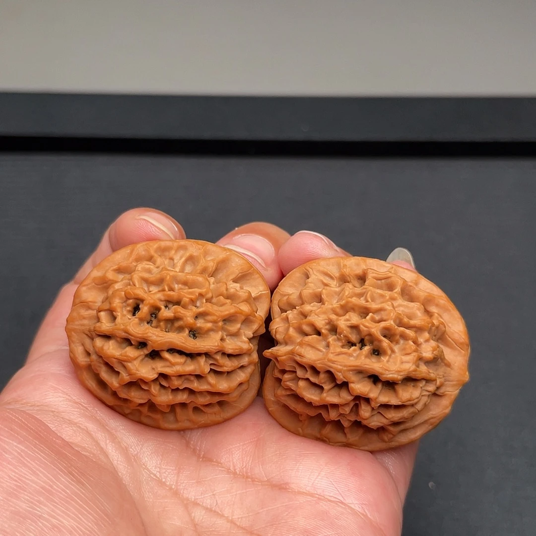 把件猴头核桃37.5×38.5全品头茬秦闷A452