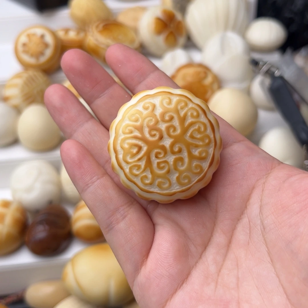 拾***་菩提根/象牙果把件定制月饼画红色小爱心不退换