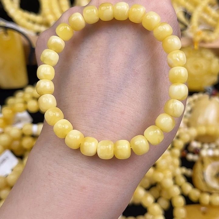 琥珀未镶嵌颈饰琥珀 多样性发其一