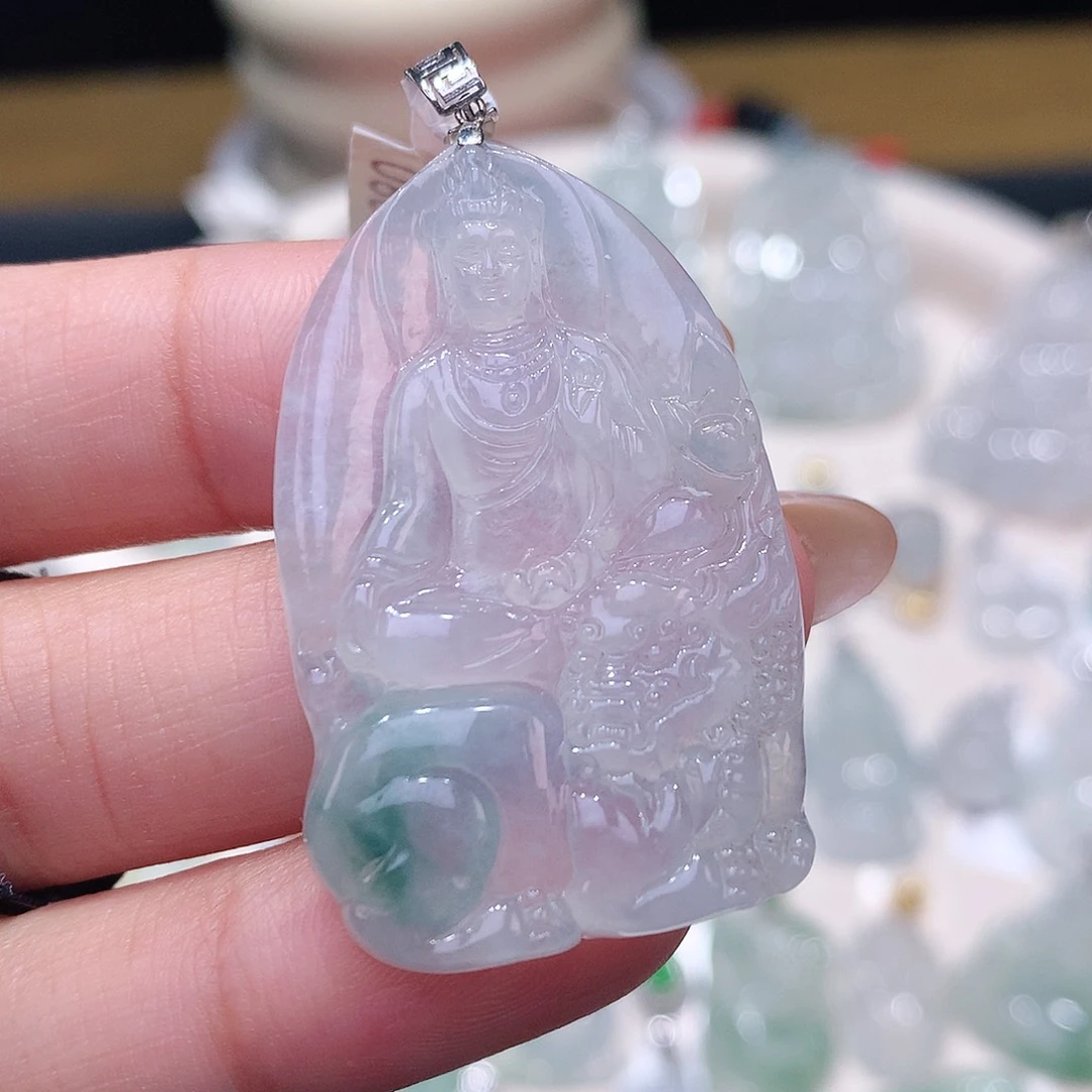 颈饰18K金镶嵌翡翠文殊