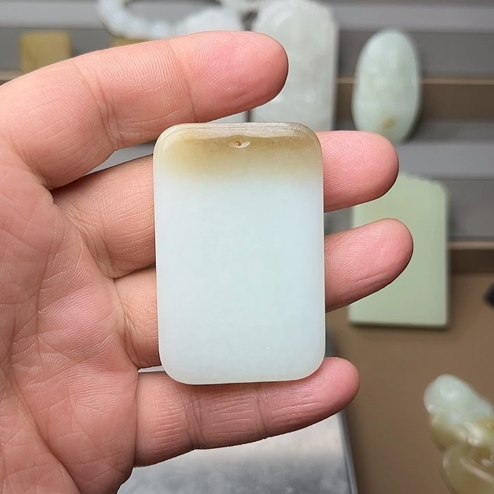 和田玉（糖玉）未镶嵌吊坠(不含链)平安无事牌