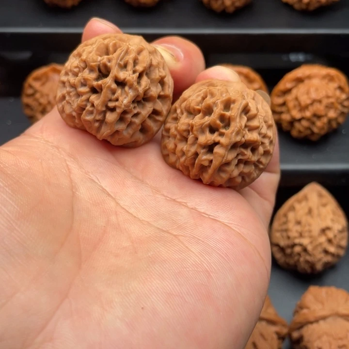 人***故吊坠文玩核桃34尺寸