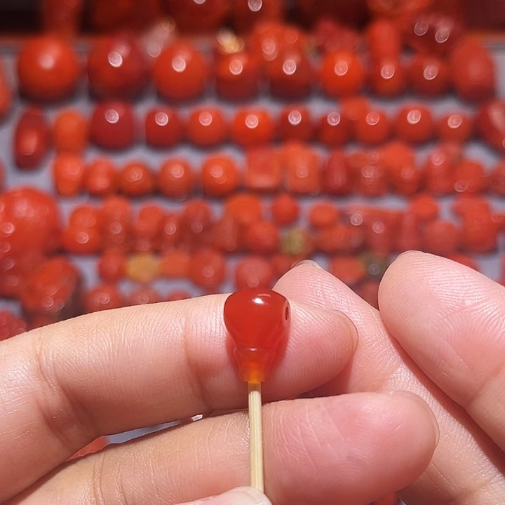 南红玛瑙未镶嵌配饰冰红三通8.4mm