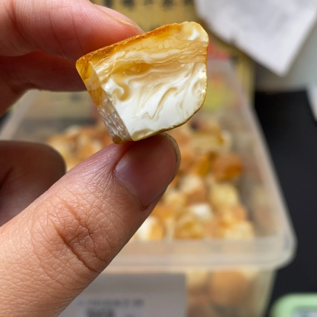 定制琥珀未镶嵌蔡**啊天然蜜蜡原石加工不退不换