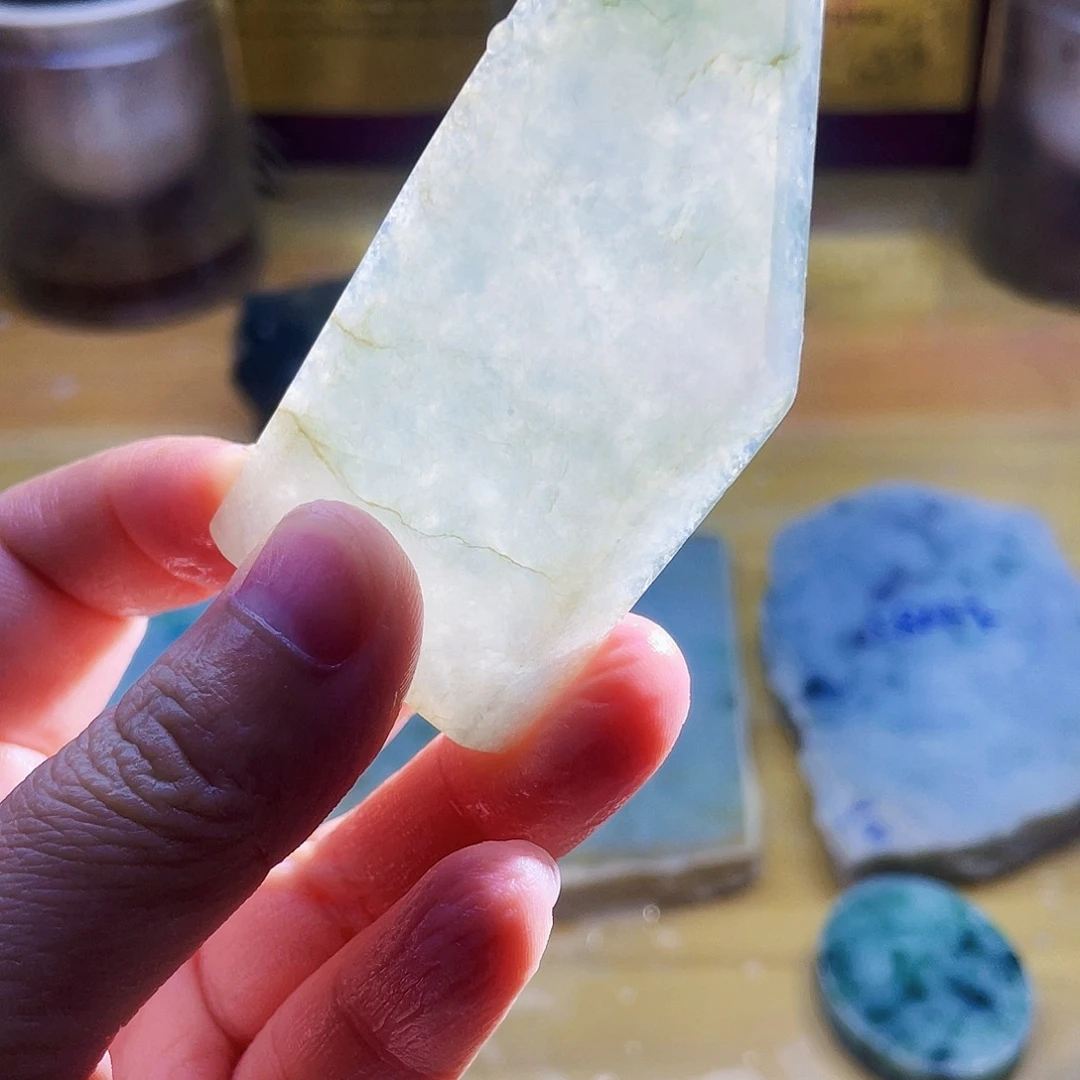 翡翠未镶嵌颈饰毛料40