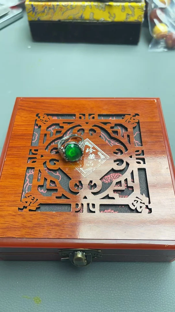 c106  高端精品饰品