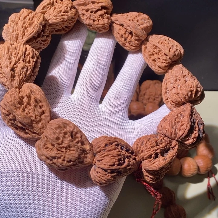 手串文玩核桃……8