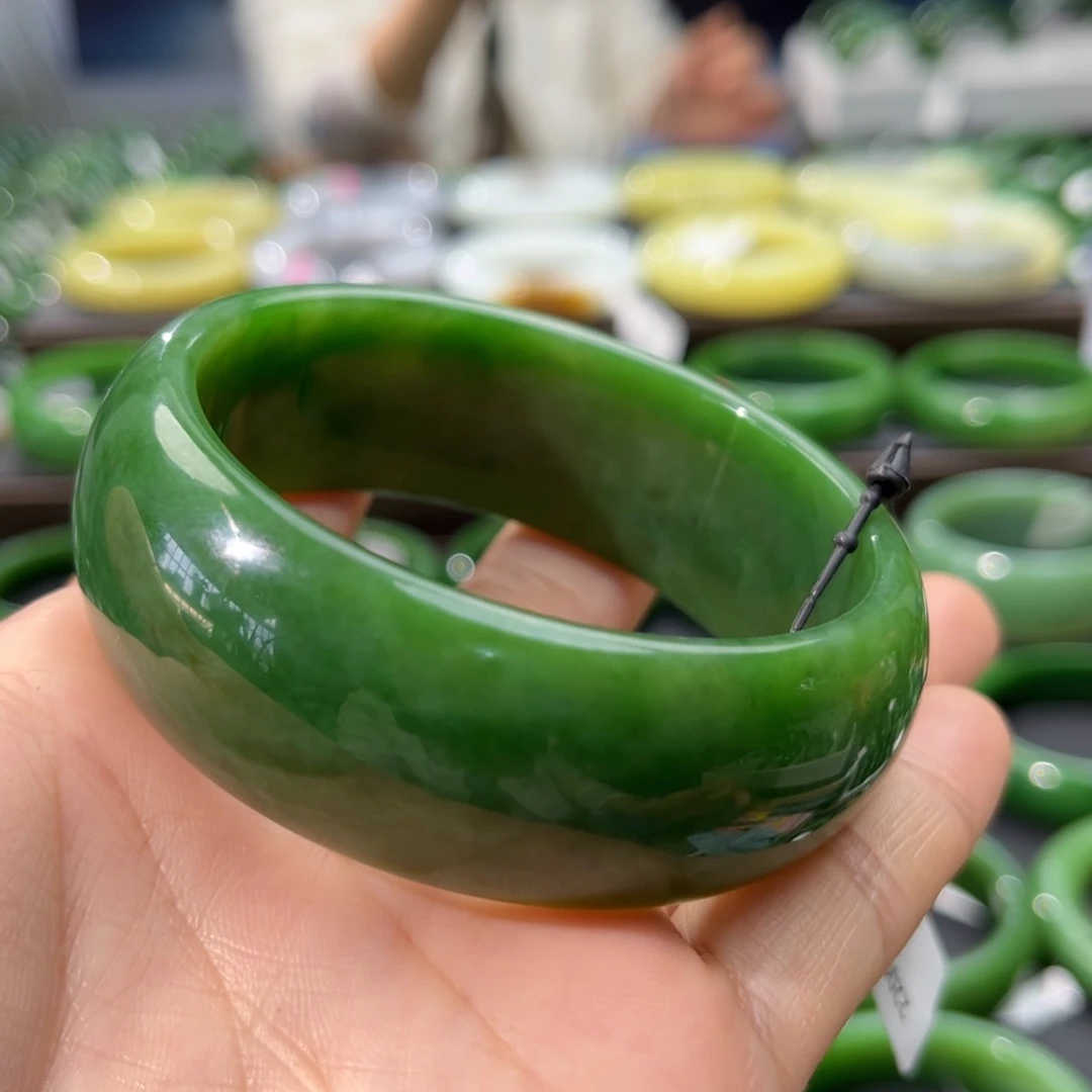 和田玉（碧玉）手镯未镶嵌