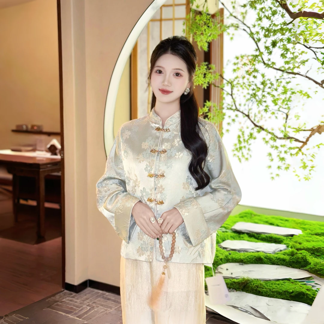 2025秋上新重工提花新中式中国风外套女独特漂亮立领短款休闲上衣