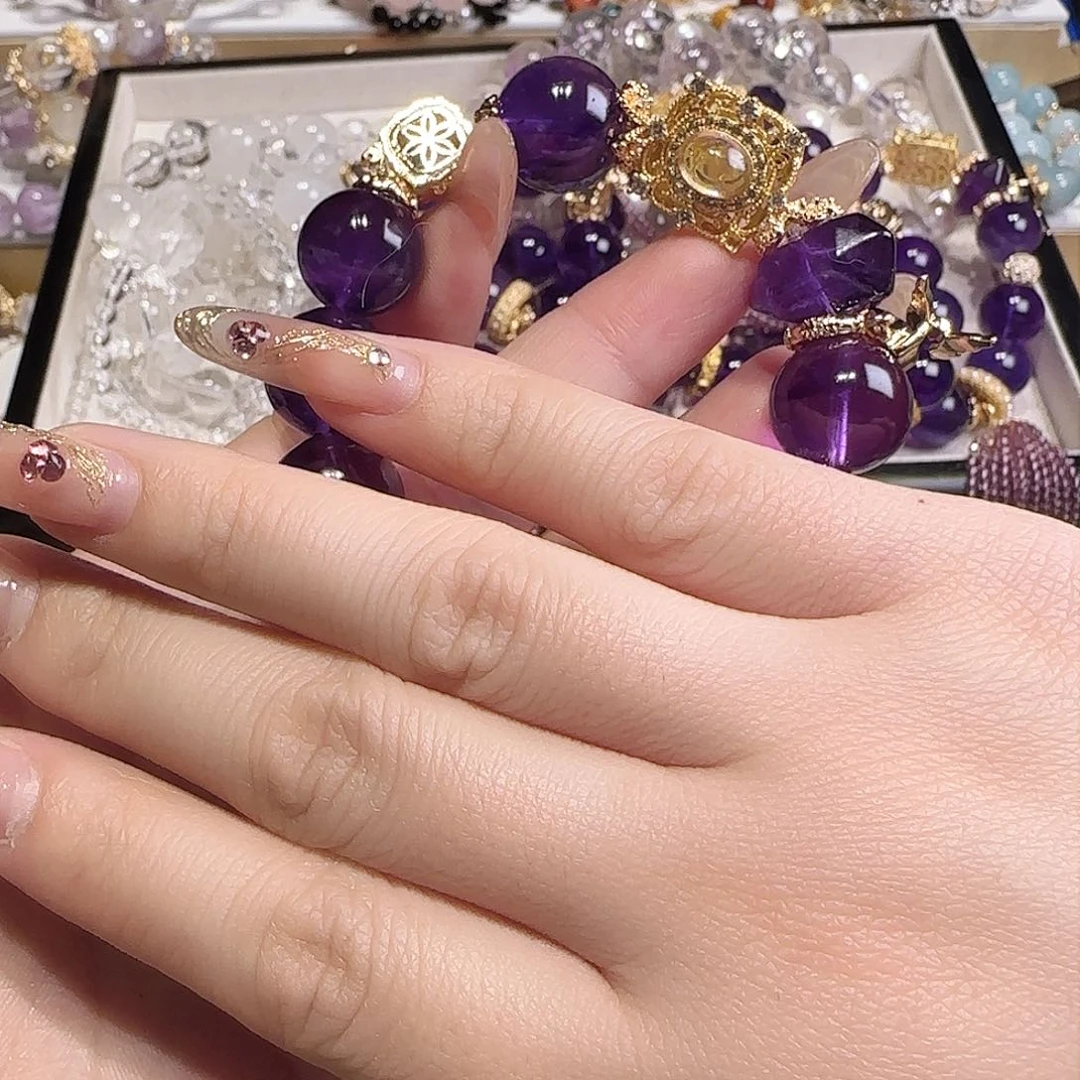 水晶手链未镶嵌?**米八