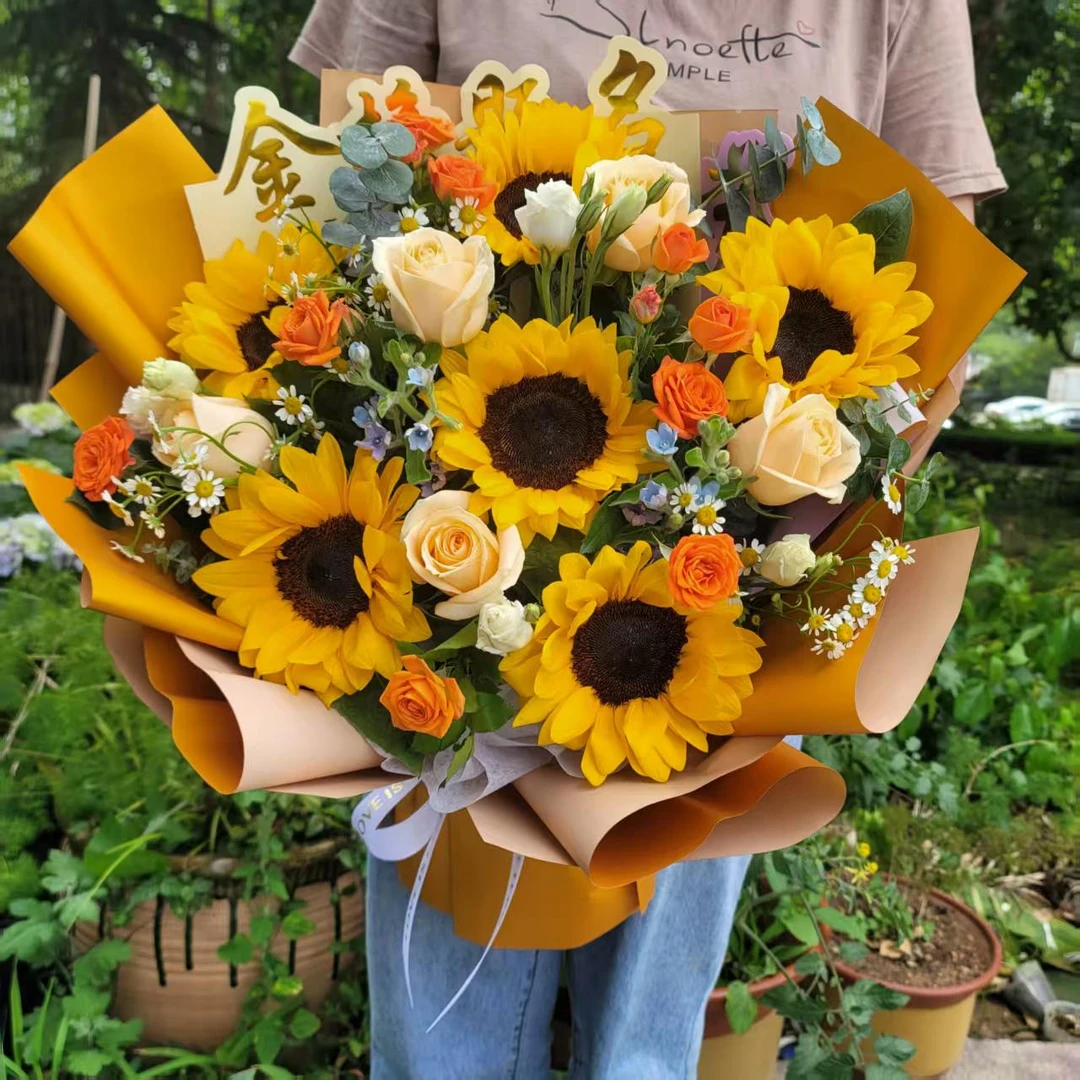 金榜题名大花束6朵向日葵5朵香槟混搭花束