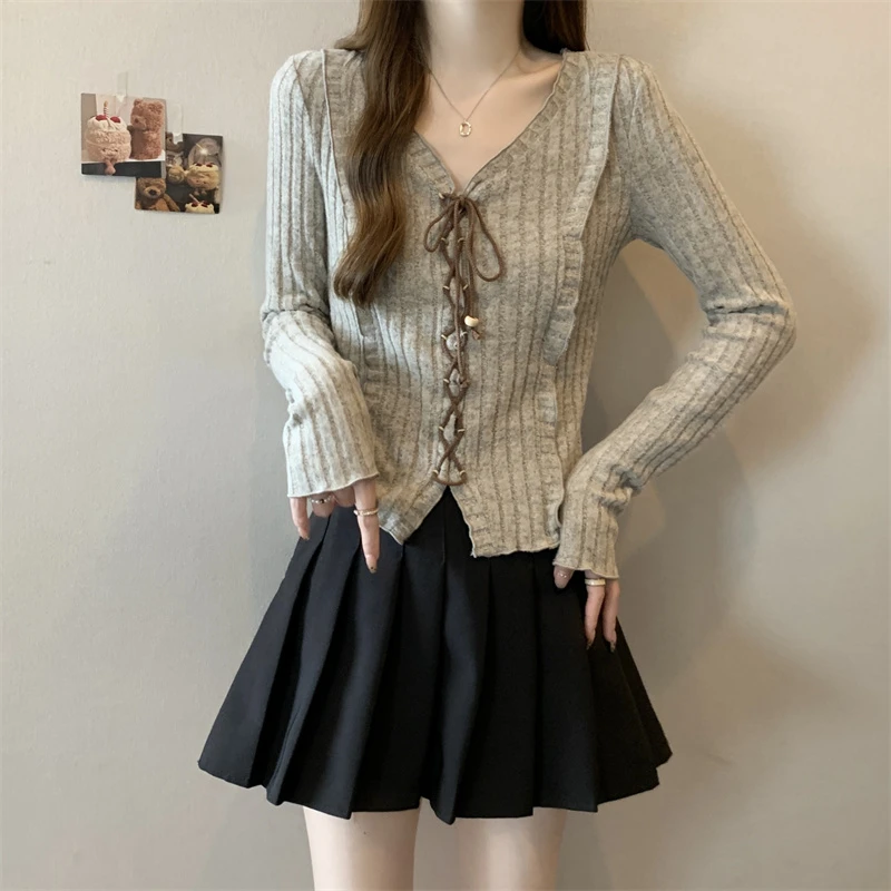 胖mm大码女遮肚子2024秋装新款显瘦休闲木耳花边系带针织上衣8150