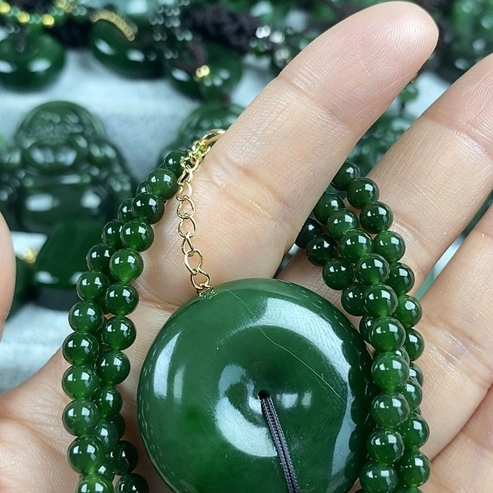 g*** 和田玉（碧玉）未镶嵌颈饰35