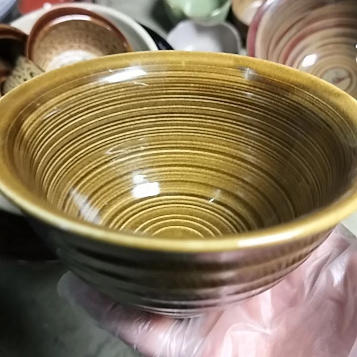 盘瓷片陶瓷杯盘壶碗都有