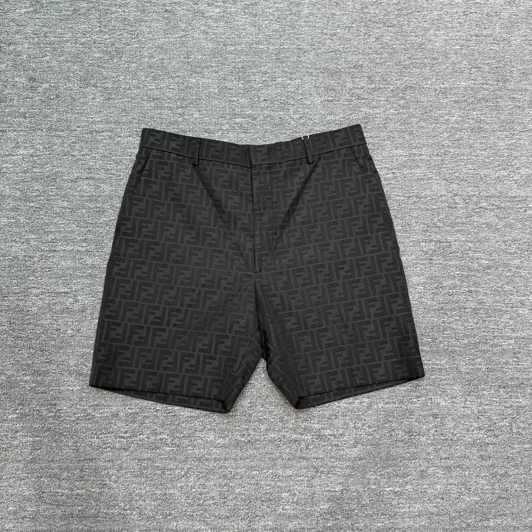 99新 FENDI/芬迪 满logo刺绣短裤/50码