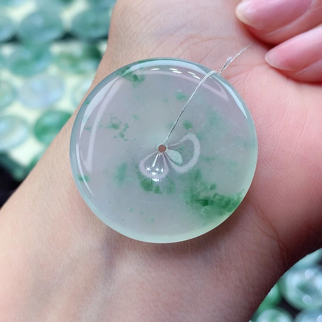 翡翠颈饰未镶嵌90尺寸32.9-5.7