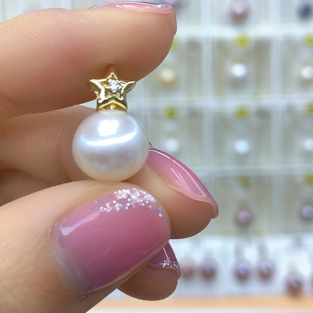 淡水珍珠吊坠(赠链)未镶嵌