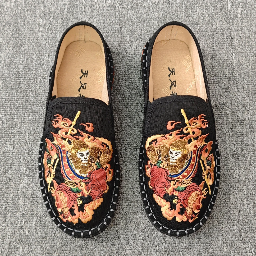 刺绣手工老北京布鞋春秋耐磨透气防臭一脚蹬懒人休闲鞋开车工作鞋