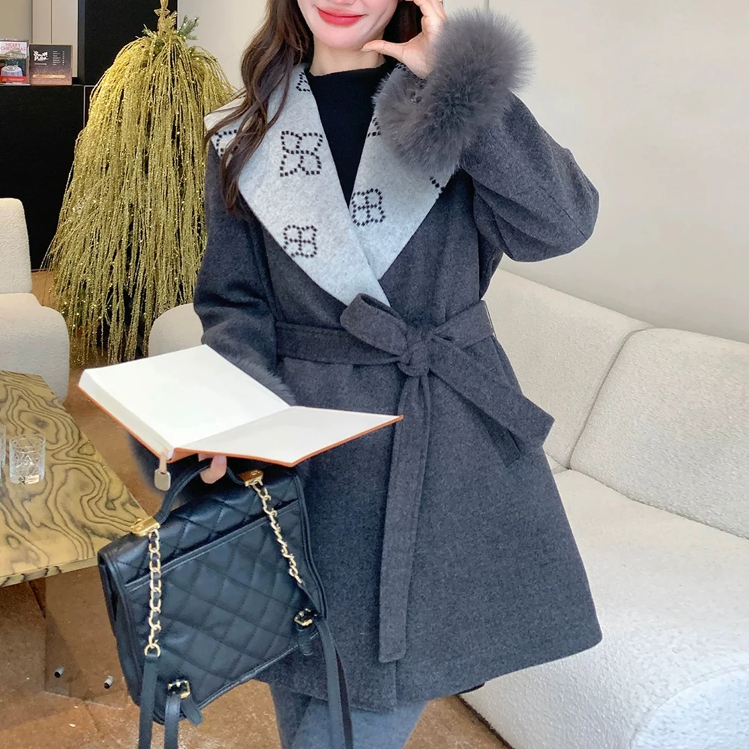 新款小香风狐狸毛袖口拼接毛呢90白鸭绒羽绒外套73736