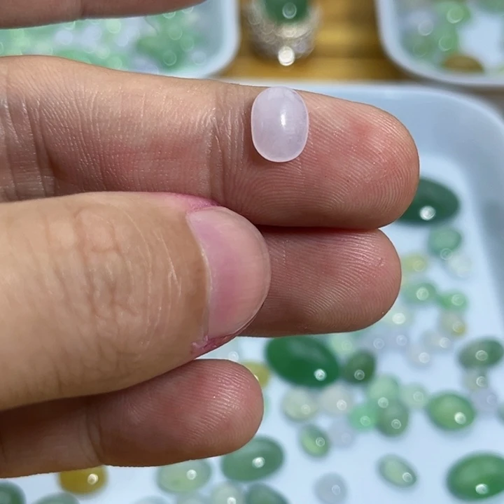 翡翠裸石缅甸A货翡翠