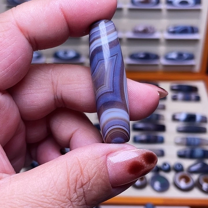 M***生玛瑙/玉髓未镶嵌颈饰