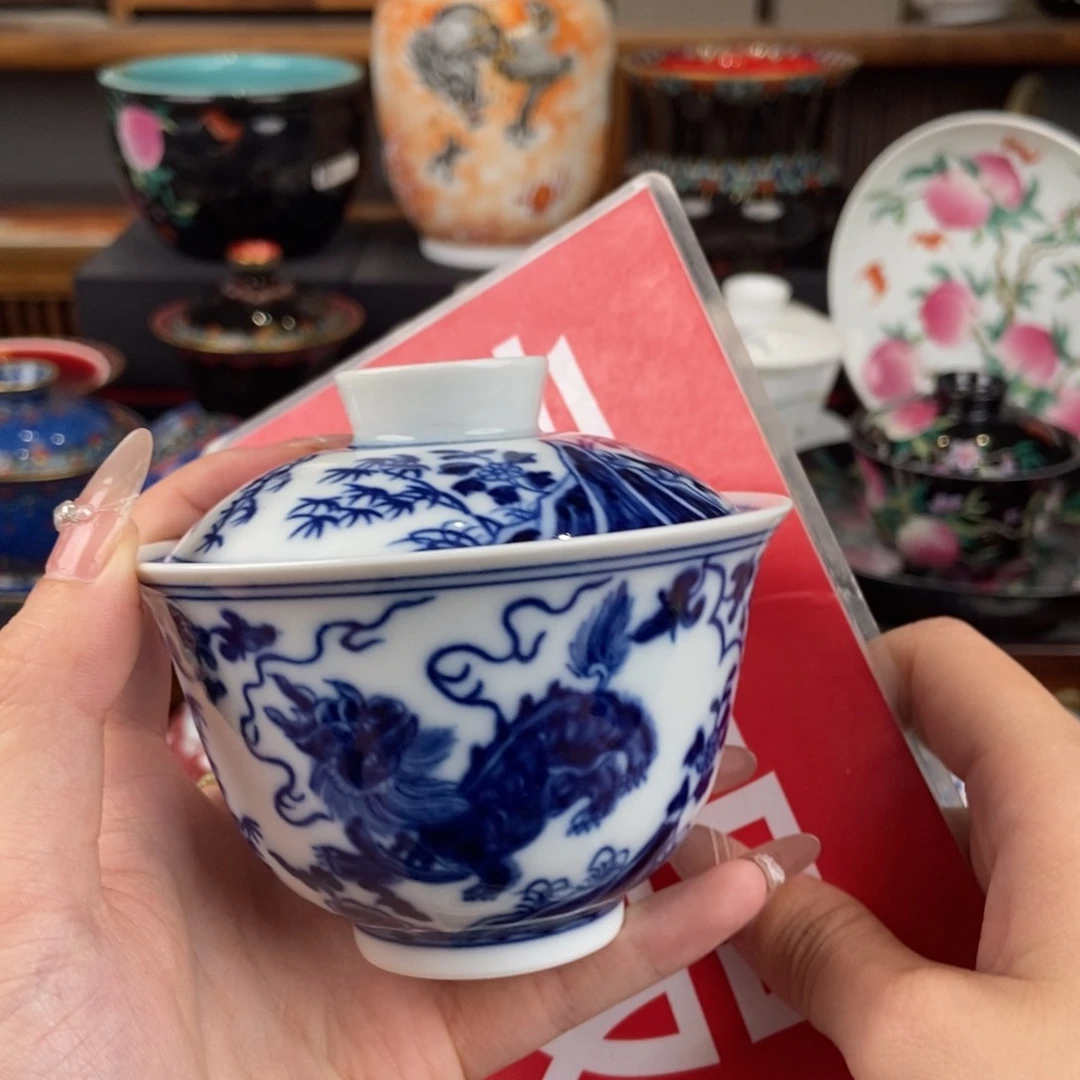 陶瓷艺术家的作品是一种