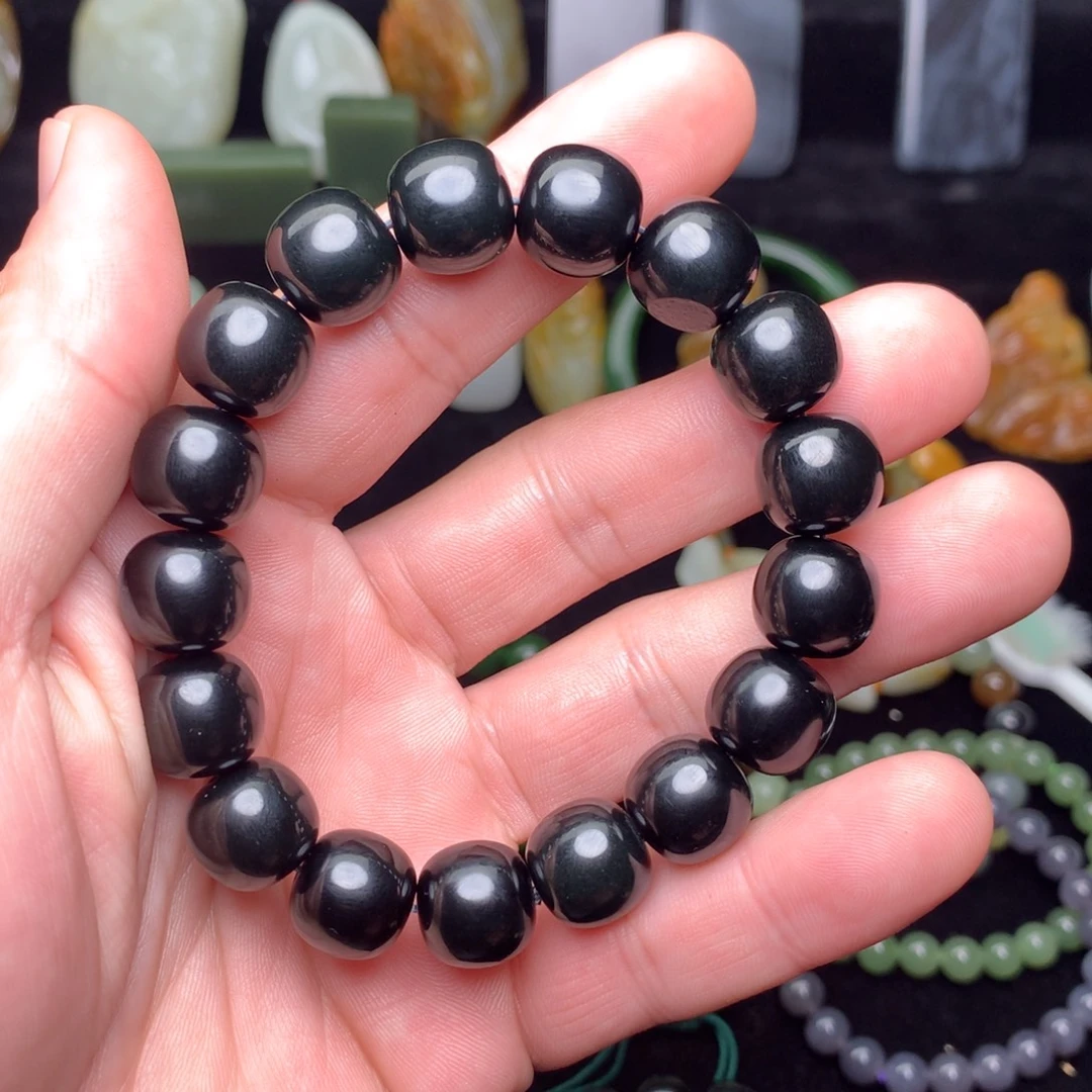 风***逐和田玉未镶嵌手链