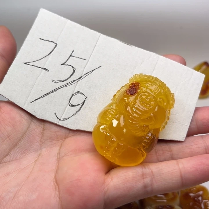 琥珀颈饰未镶嵌琥珀蜜蜡