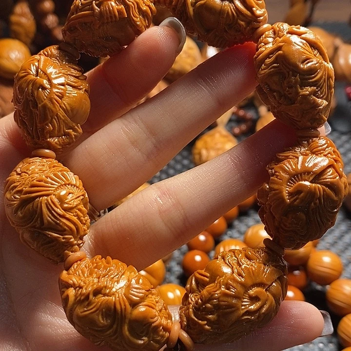 吊坠橄榄核整身钟馗