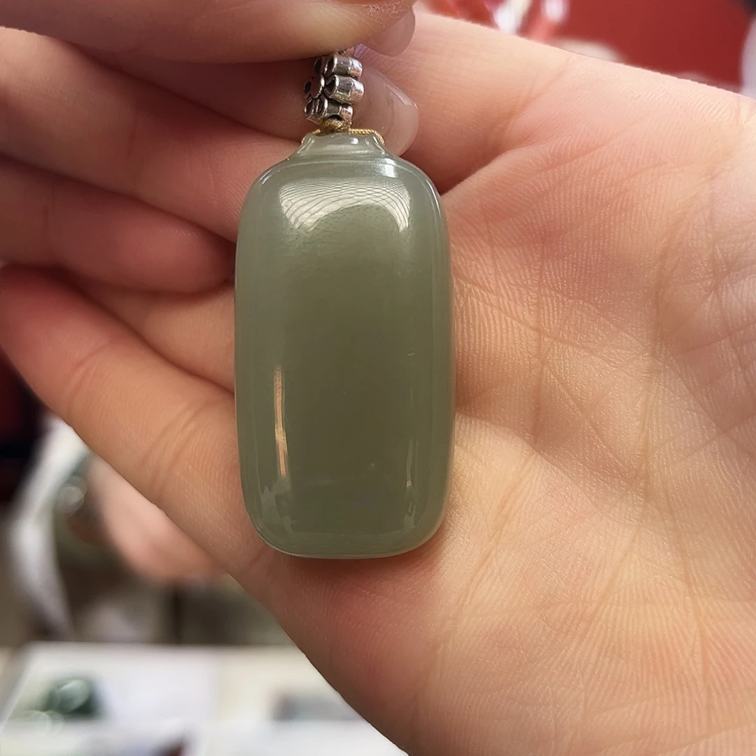 和田玉颈饰未镶嵌无事牌