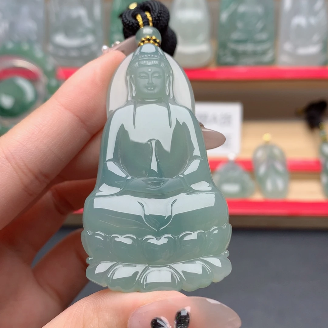 翡翠未镶嵌颈饰素衣观音