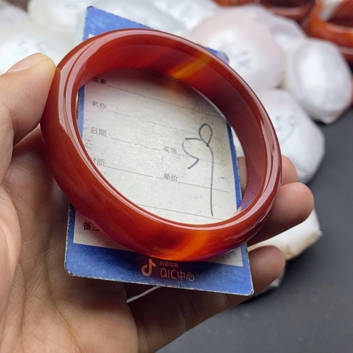 石英质玉未镶嵌手镯