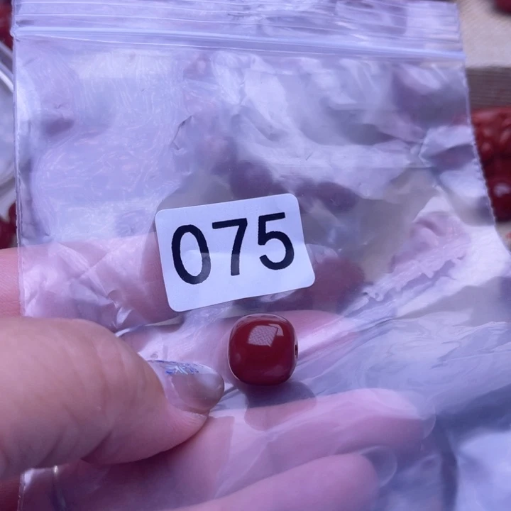 老***长颈饰未镶嵌南红玛瑙