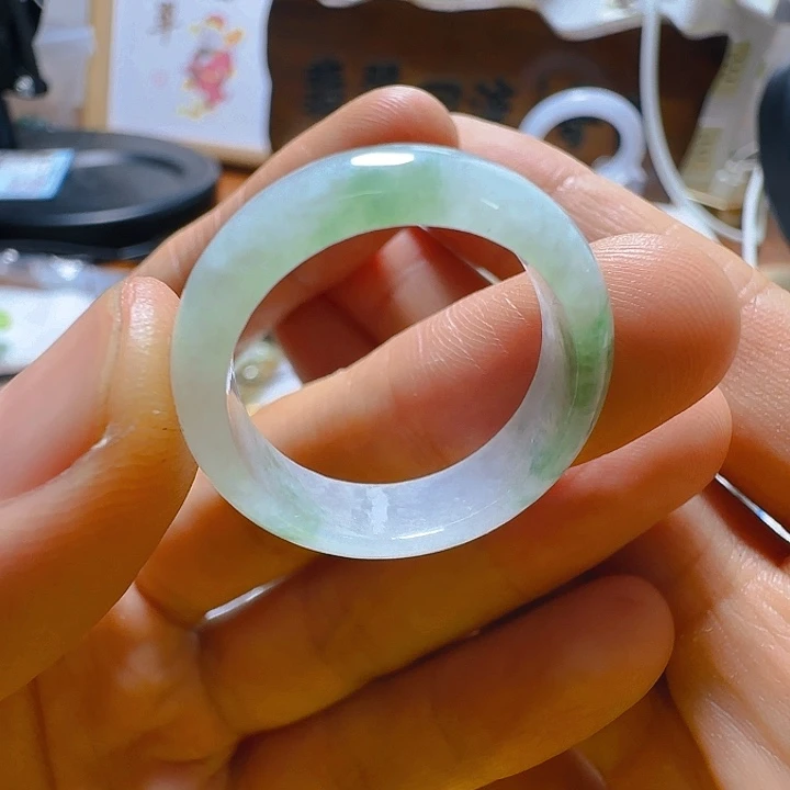 翡翠未镶嵌颈饰翡翠150