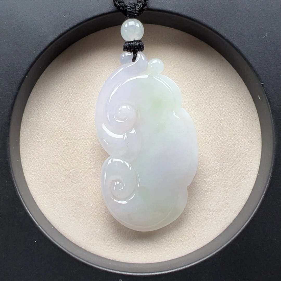 翡翠未镶嵌颈饰如意