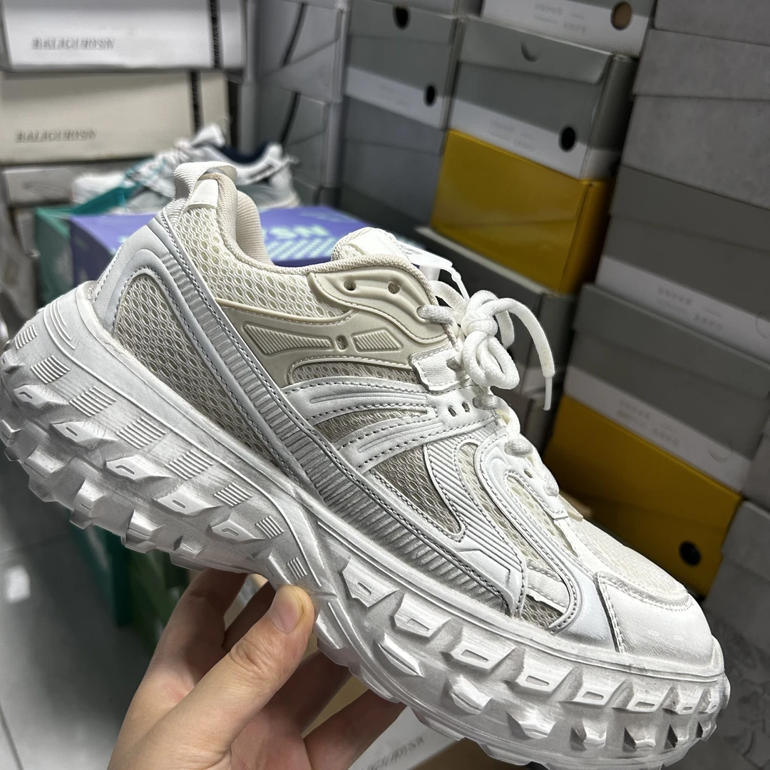 男女款情侣百搭休闲鞋(默认微瑕)少量6625