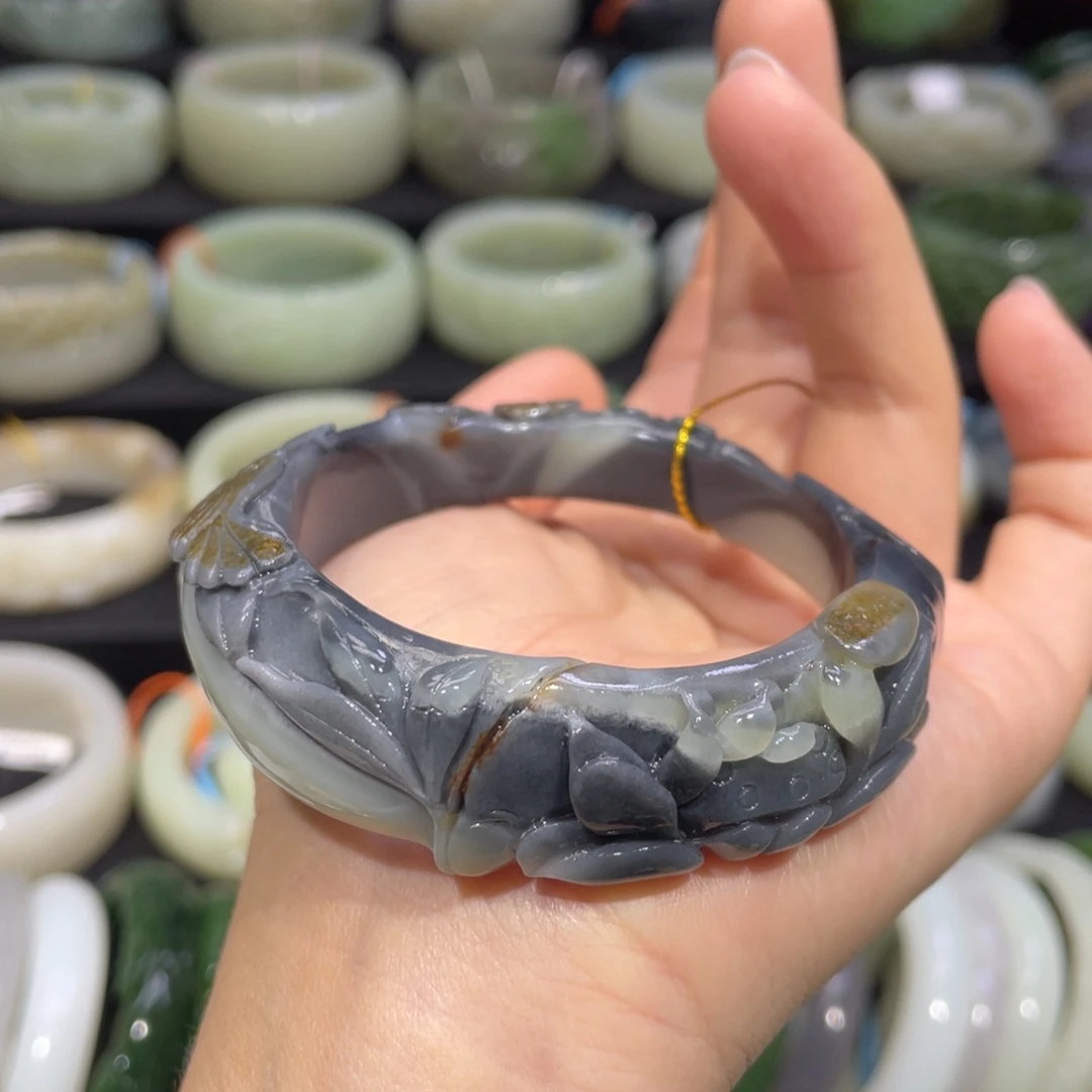 未镶嵌手镯和田玉15