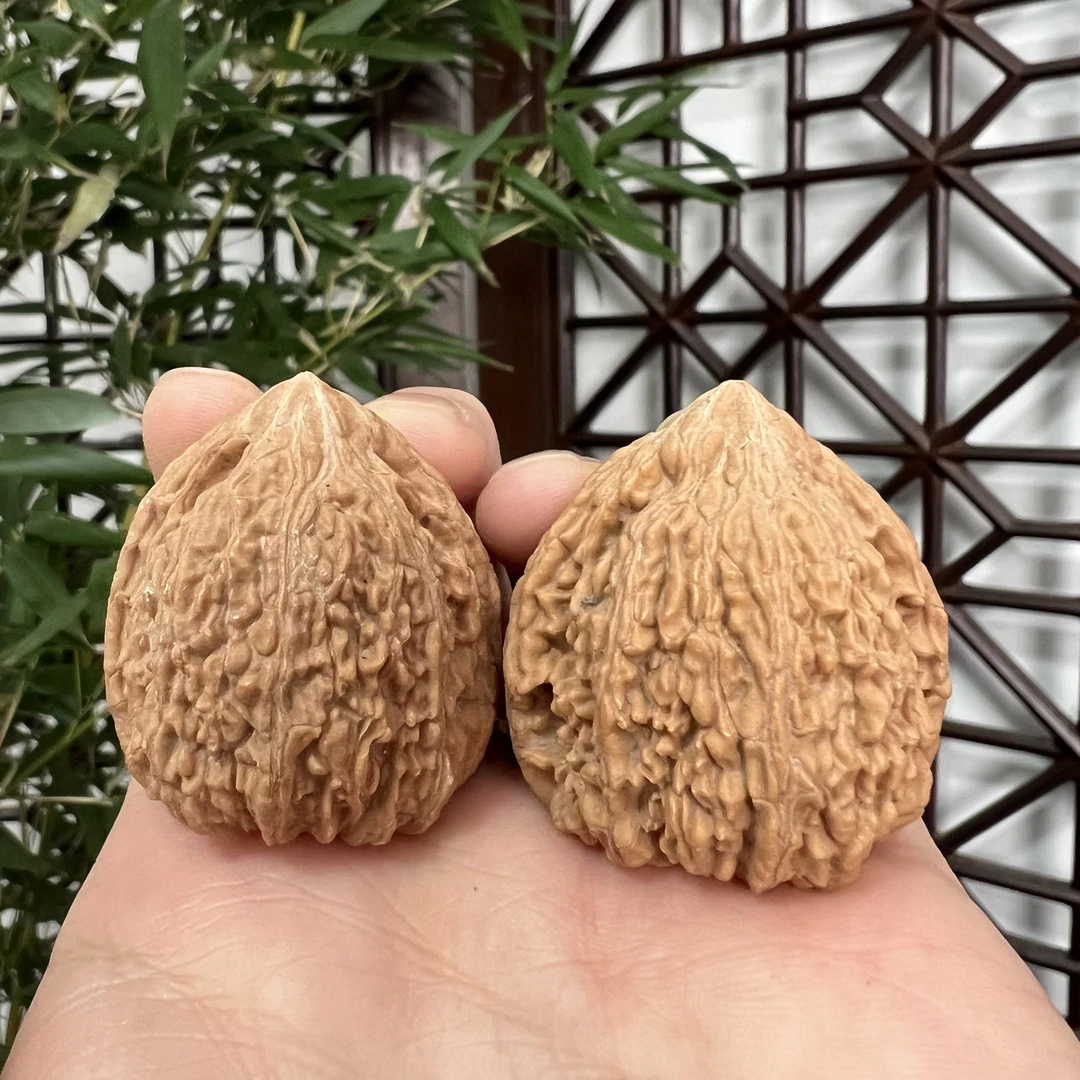 YC329-19【全品原生态塔尖】涞水溯源文玩核桃手把件