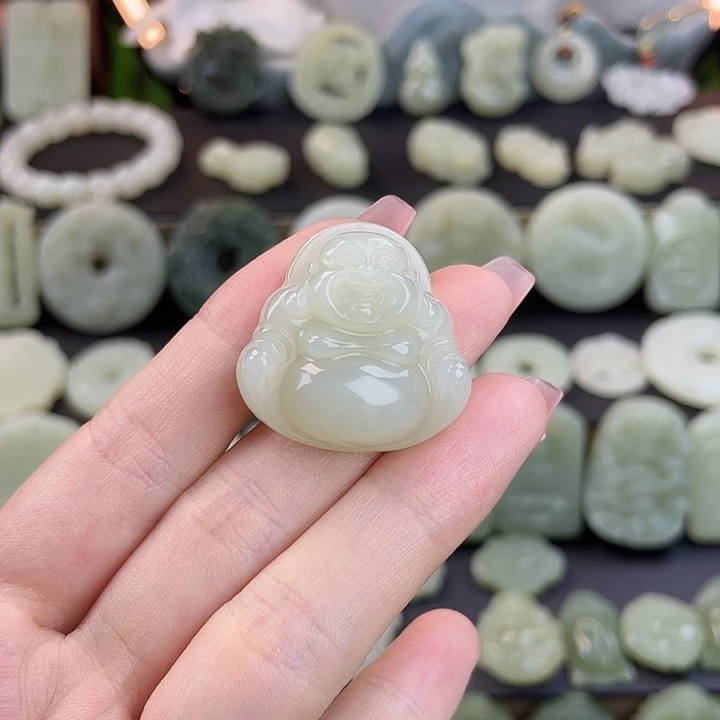 颈饰未镶嵌和田玉