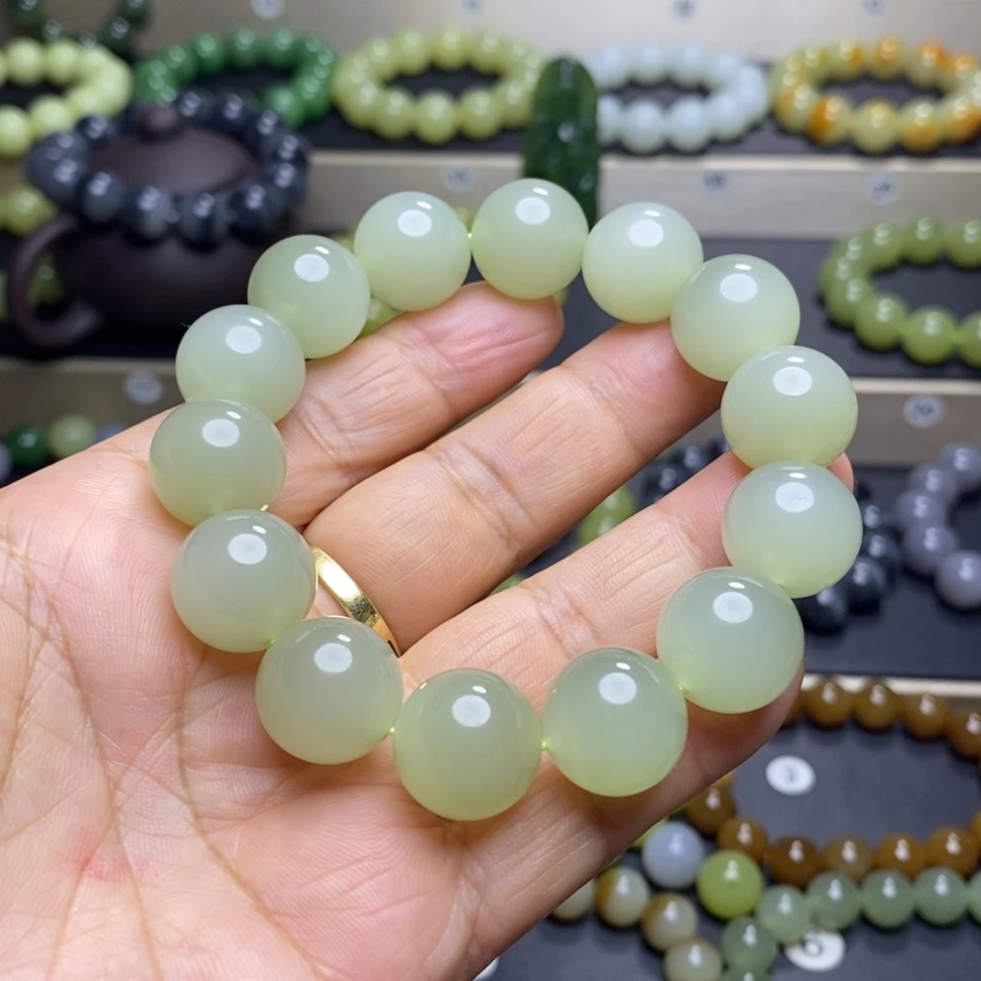 和田玉未镶嵌手串