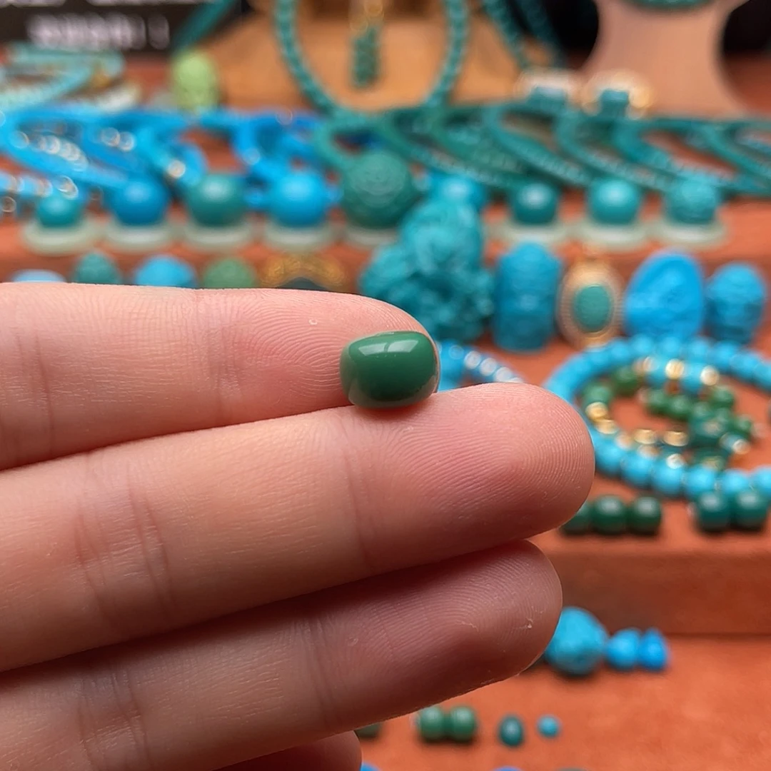 未镶嵌绿松石珠宝奇石
